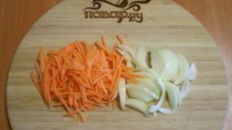 салат петровский с грибами