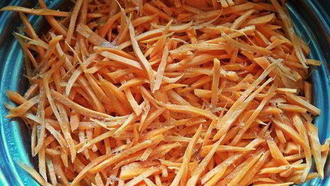 салат пикантный морковный