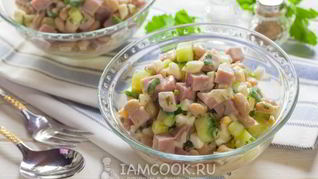 Салат с фасолью, яйцами и ветчиной