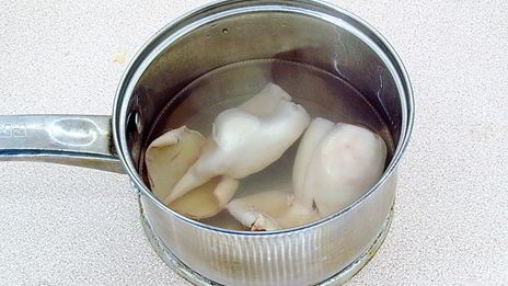 салат с кальмаром и свежим огурцом