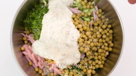 салат с китайской капустой и ветчиной