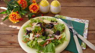 Салат с копченой курицей и корейской морковкой