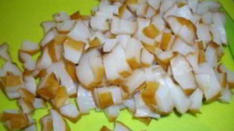 салат с копченым кальмаром