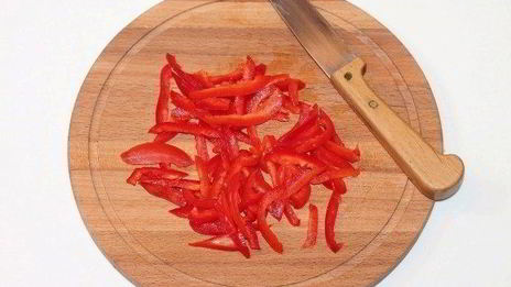 салат с крабовыми палочками красное море