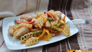 Салат с куриным филе