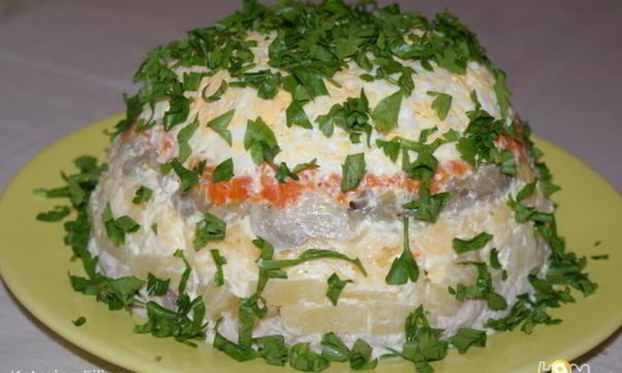 Рецепт салата с курицей и ананасами