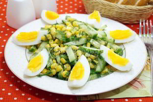 Салат с огурцом и яйцом Арина