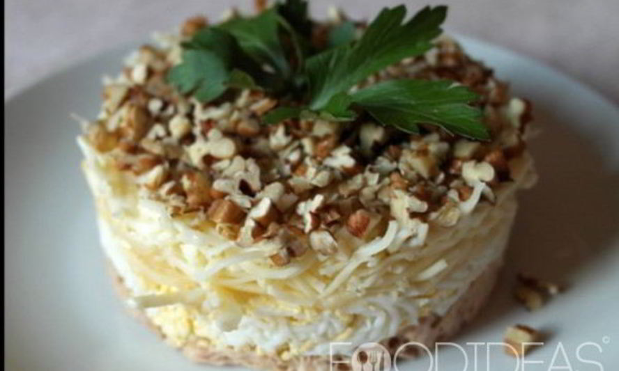 Рецепт салата с отварной говядиной и солеными огурцами и грецкими орехами