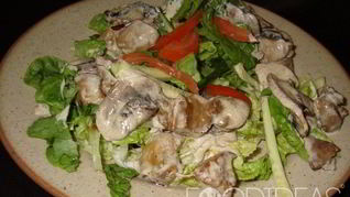 Салат с печенью и грибами