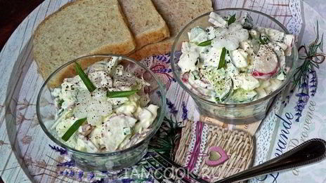 салат с редиской, огурцом и яйцом