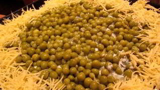 Салат с рисом и горбушей