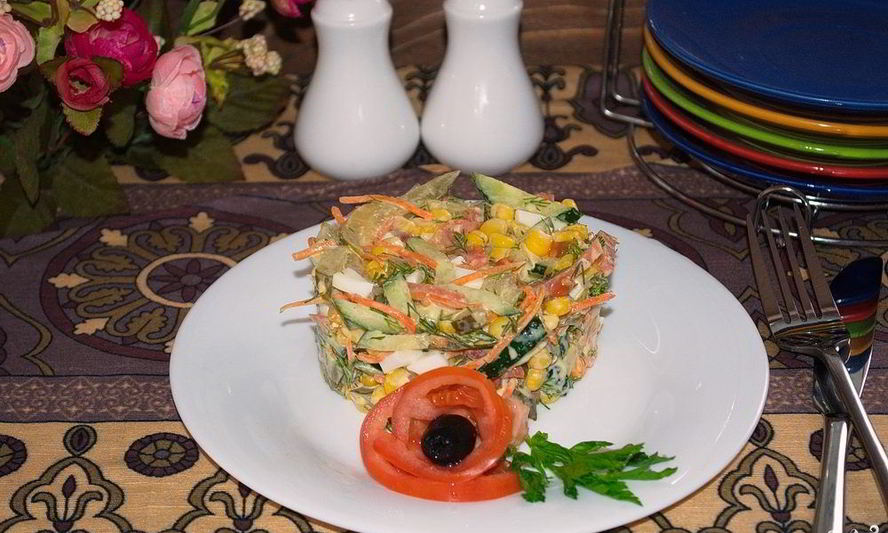 Рецепт салата с салями и кукурузой