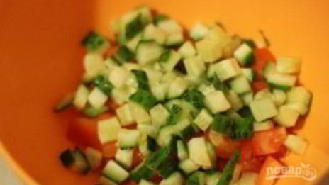 салат с сухариками и крабовыми палочками