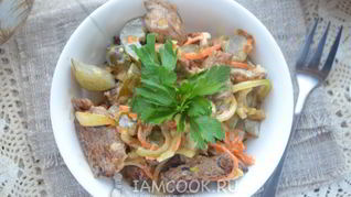 Салат Шахтерский из маринованных огурцов с мясом