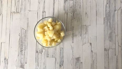 салат царский с семгой