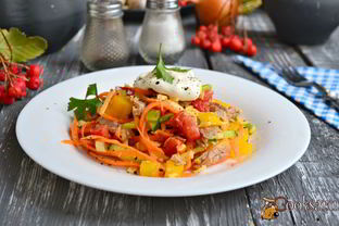 Салат Венеция с мясом и корейской морковью