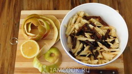 яблочный салат с финиками