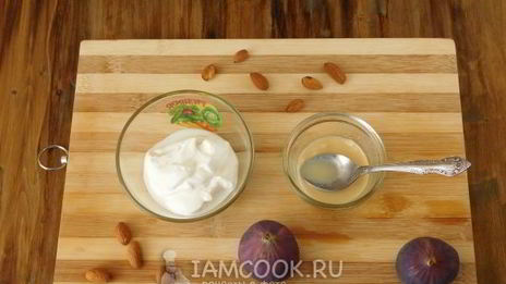 яблочный салат с финиками