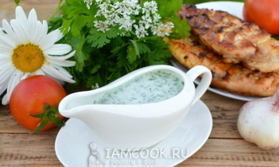 Рецепт кефирного соуса с чесноком и кинзой