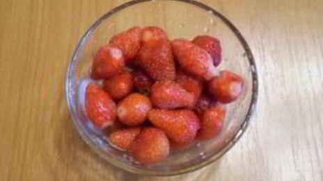 клубничный соус