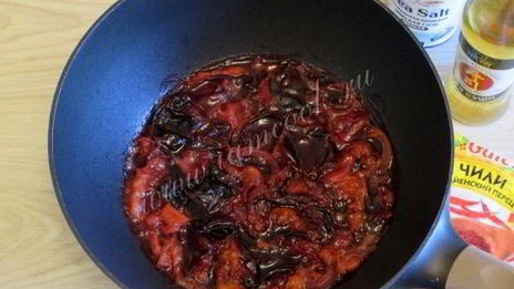 острый соус из слив