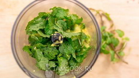 сливочный соус с авокадо и мятой