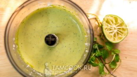 сливочный соус с авокадо и мятой