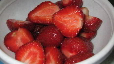 соус из ревеня и клубники