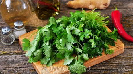 песто из кинзы
