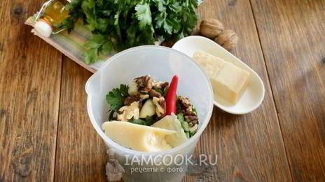 песто из петрушки