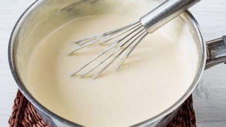 сырный соус со шпинатом