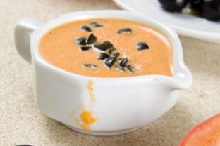 Томатный соус с маслинами