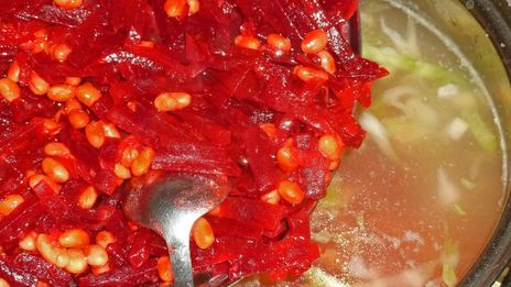 борщ с консервированной фасолью