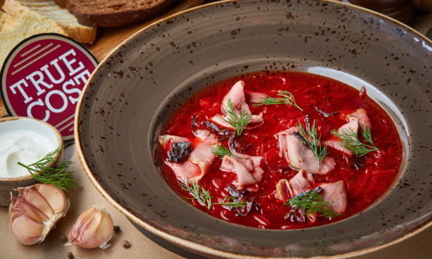 Рецепт борща с копченой уткой и черносливом