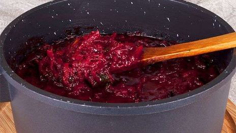 борщ с красной консервированной фасолью и с мясом