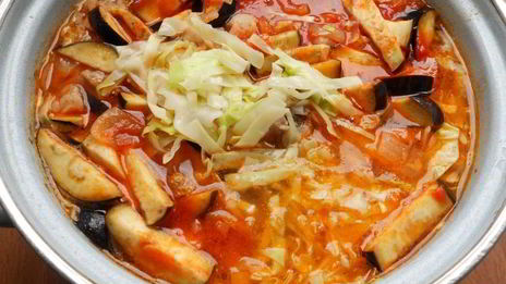 борщ с курицей и баклажанами