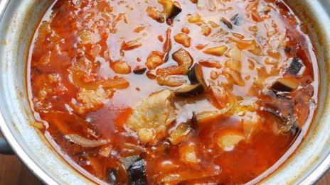 борщ с курицей и баклажанами