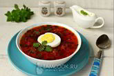 Борщ со свеклой, крапивой и яйцом