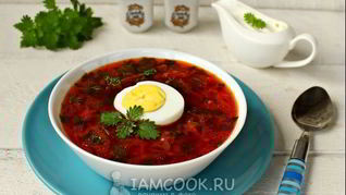 Борщ со свеклой, крапивой и яйцом