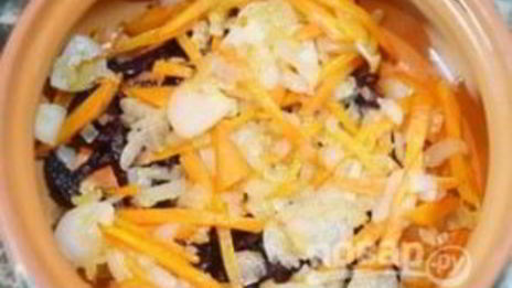 борщ в горшочке