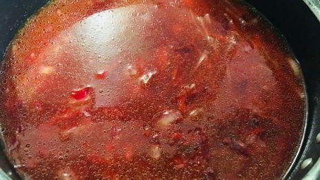 красный борщ из индейки