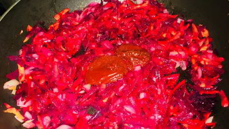 красный борщ из индейки