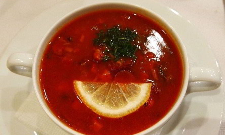 Рецепт настоящего украинского борща с копченым салом