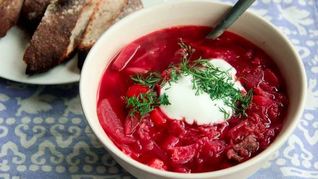 Очень вкусный борщ к обеду