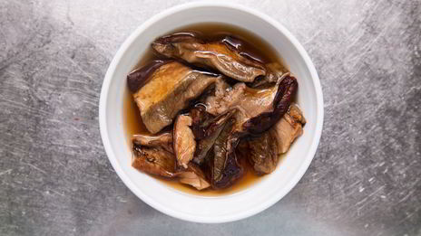 постный борщ с белыми грибами и фасолью