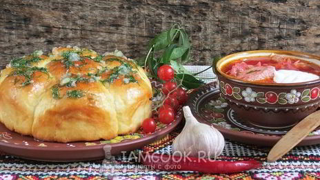 украинский борщ с пампушками