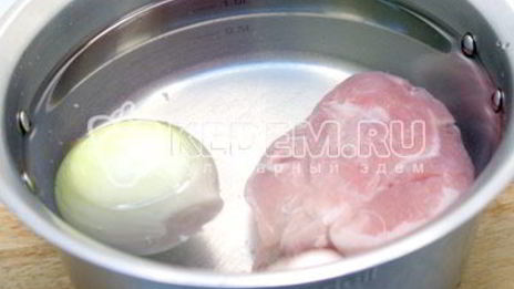 зеленый борщ с щавелем и черемшой