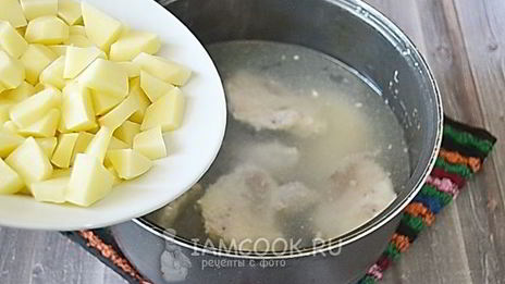 зеленый борщ в мультиварке