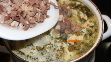 зеленый борщ