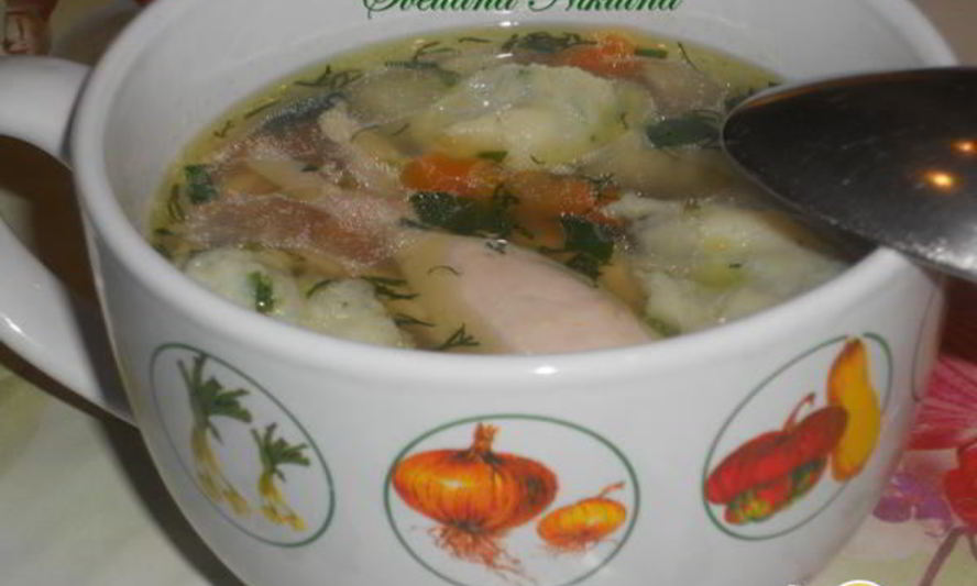 Рецепт куриного супа с шпинатными клецками